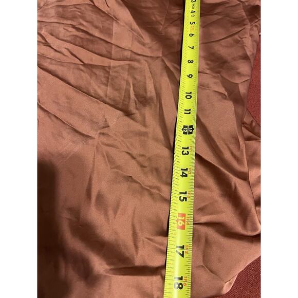 OLM Rust Orange Cowl Neck Cropped Satin Cami Tank Top Women X Large - Picture 5 of 7